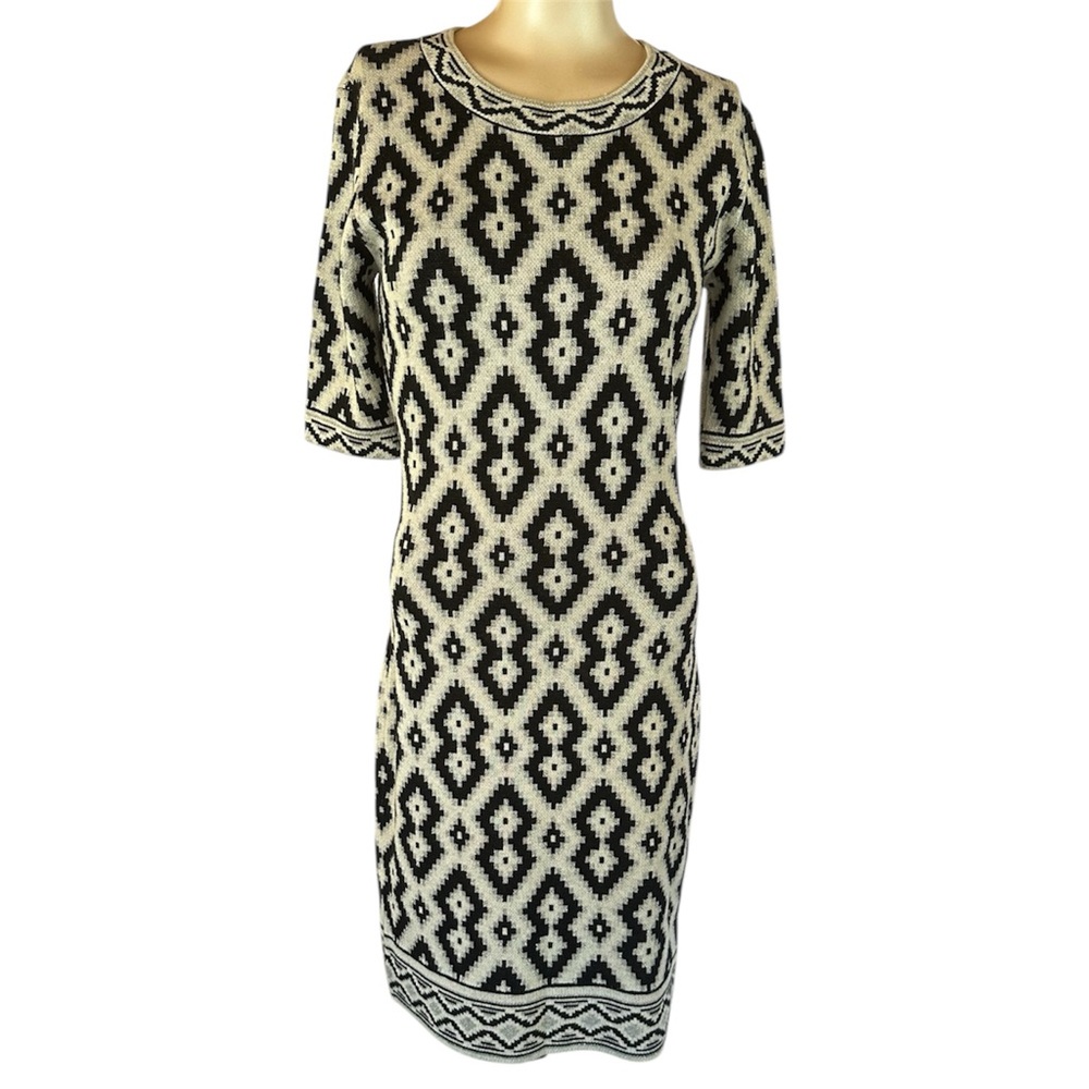 Beige by eci Chic Black and White and Silver Geometric Sweater Dress Small